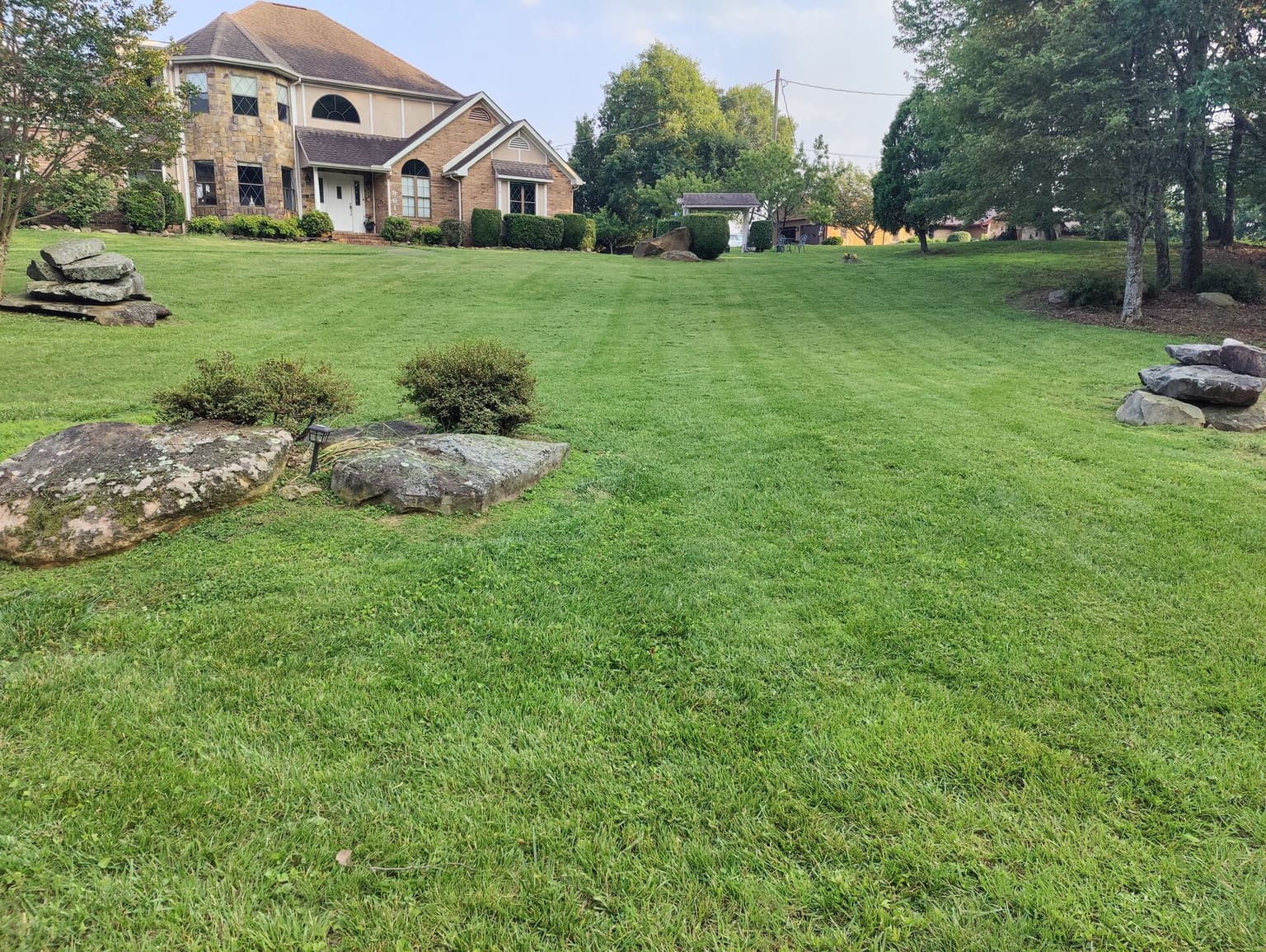 Roosters Lawn & Haul - Professional lawn care and property services